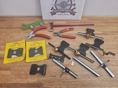 Lote Saunders de Tiro con Arco, Potawatomi, Cartel, Accra, Mira, Alicates de Atraque, Herramientas Foto 1 de 4