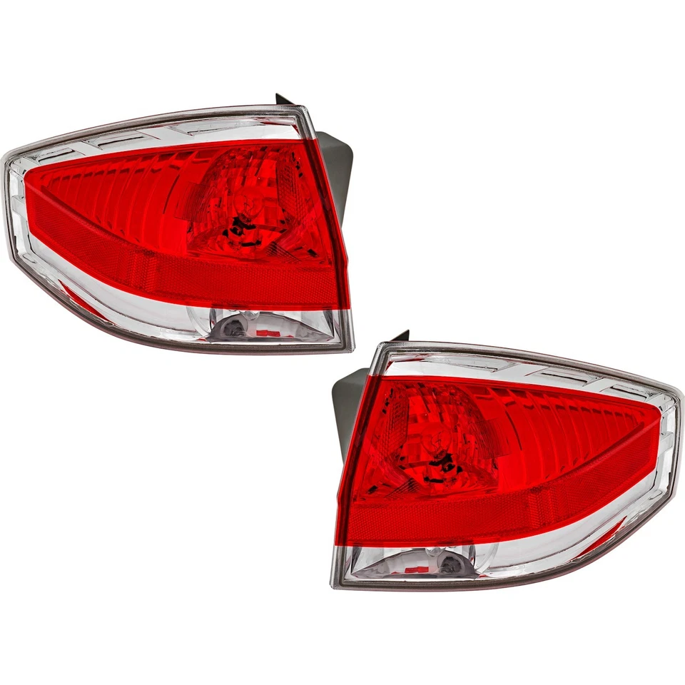 Juego de 2 luces traseras para Ford Focus S 2009-2011 sedán diestro y derecho con bombilla(s) Foto 1 de 4