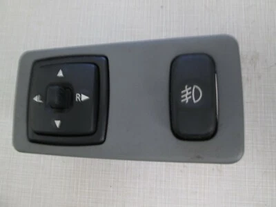 99-03 INTERRUPTOR DE ESPEJO ANTINIEBLA MITSUBISHI GALANT Y BISEL GRIS OEM MR270894 Foto 1 de 2