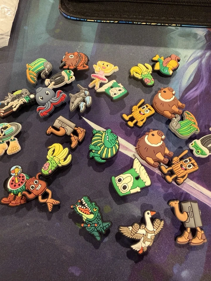 Dijes Brainrot Jibbit para zapatos Crocs Jibitz Foto 1 de 1