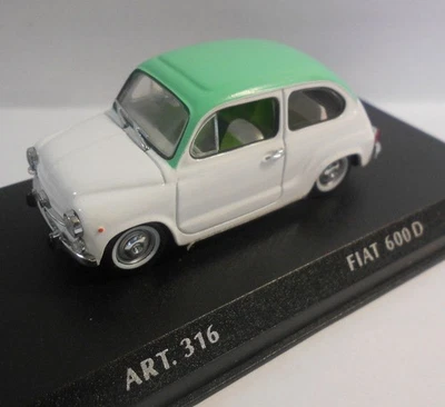 Corgi Detail 1/43 Scale - ART.316 FIAT 600D 1965 WHITE/GREEN - Image 1 of 3