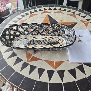 Temptations Bread Basket Old World Floral Lattice Ceramic Presentable Tara - Picture 1 of 7