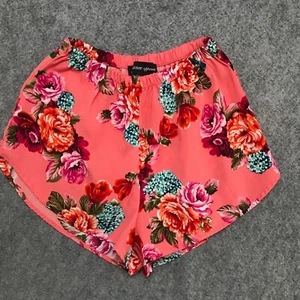 Ambiance Apparel Shorts Womens Size Small Coral Floral Pull On Elastic Waist  - Picture 1 of 12
