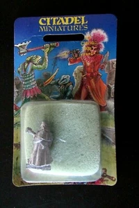 OOP Citadel / Warhammer Metal Empire C03 Clerics Wild Angus BNIB - Picture 1 of 2