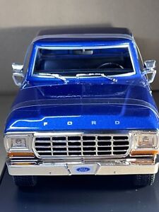 Maisto 1:18 1979 Ford F150 Ranger Pick-up 2 Tone Color Blue White Rare Classic