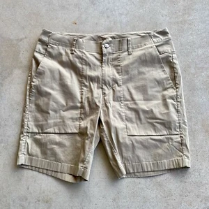 Lululemon Casual Golf  Khaki Chino Shorts Size 36 - Picture 1 of 8