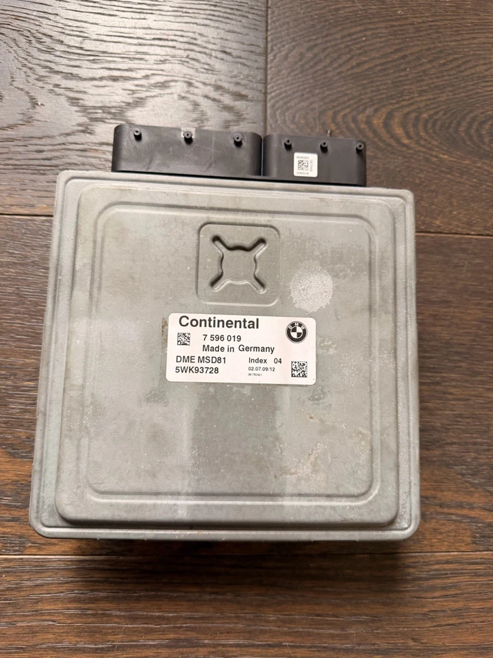 Módulo de control del motor BMW 535xi 335i 335is 535i 2008-2013 ECU DME MSD81 7596019 Foto 1 de 1