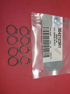 Lote de 8 anillos a presión de transmisión OEM para tractores McCormick NH 865147 3042123R1 - Imagen 1 de 3