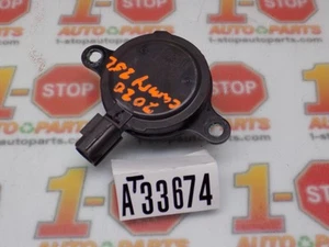 2018-2024 TOYOTA CAMRY ENGINE VARIABLE VALVE TIMING SOLENOID VVT 15370-F0020 OEM - Picture 1 of 8