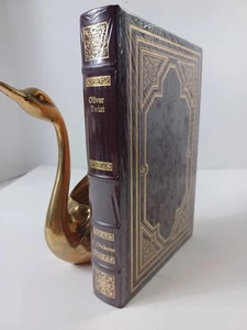 Oliver Twist Charles Dickens- Hardcover Collector’s Classics HB New Sealed - Picture 1 of 7