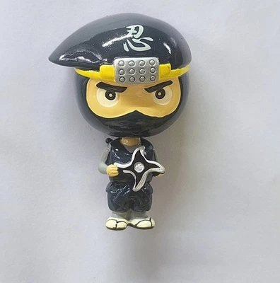 Imán Japón Cerámica Japonesa Ninja DARTS Refrigerador Foto 1 de 2