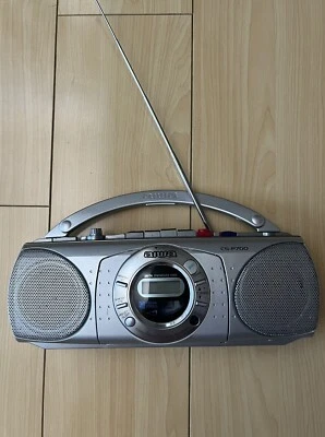 Aiwa Vintage AM/FM Radio Tape Deck CS-P700 Alimentado por Batería - LEER EDICIÓN DE CINTA Foto 1 de 4