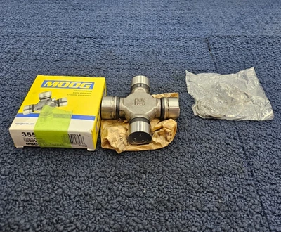 MOOG 355:通用接头U接头适用于1999-2001年雪佛兰SILVERADO 1500 — 第 1/4 张图片