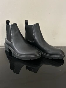 Coach Leather Bootie Lory Women Ankle Boot Stud Detail Black Size 9.5B - Picture 1 of 8