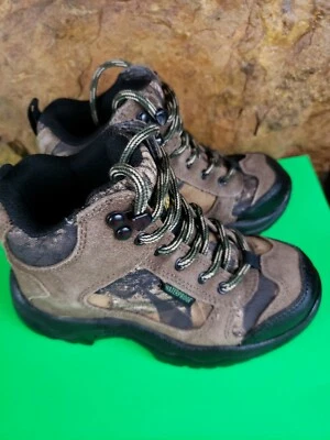 Game Winner Brown&Camo/Suede Youth Shoes Size J12.0 Waterproof Preowned  - Image 1 of 4