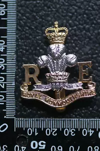 GORRA ANODIZADA ORIGINAL EJÉRCITO BRITÁNICO INSIGNIA REAL MONMOUTHSHIRE INGENIEROS - Imagen 1 de 2
