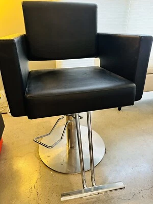 Silla negra giratoria hidráulica vintage rara mod salón peluquero Foto 1 de 4