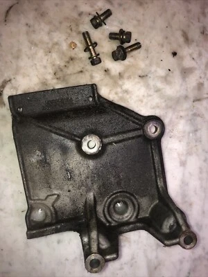 Soporte de montaje de compresor de aire acondicionado Mitsubishi Eclipse 2000-2005 motor 2,4 L 4G64 D29 Foto 1 de 4