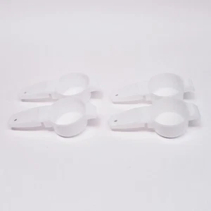 NEW TUPPERWARE SET OF 4 WHITE MINI TEA STRAINERS HOOK ONTO CUP-879 - Picture 1 of 6