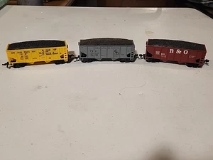 (3) Vintage HO Scale Railroad Coal Hoppers (See Description & Pictures) Nice - Picture 1 of 18