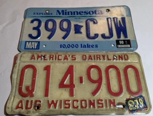 2 Placas de Colección Mn y WI - Azul/Azul 1990 Blanco/Rojo 1979 - Imagen 1 de 4