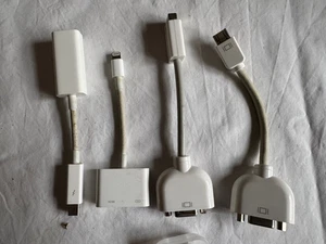 Vier Apple Mac Kabel, VGA, HDMI, Lightning. Etc. macbook - Bild 1 von 11