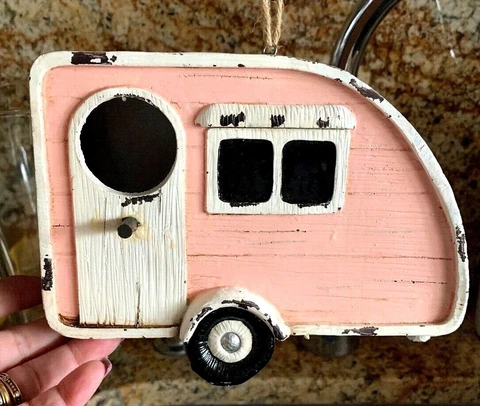 BIRDHOUSE, pink retro CAMPER VAN, Resin, hand-painted, Shabby COLLECTIBLE! Cover