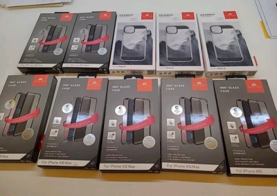 100 Stück Restposten - Handy Hüllen Zubehör Black Rock, Apple, Samsung Auflösung - Bild 1 von 4