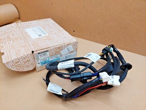 Renault Captur Tow Bar Wiring Harness only 2020-on 8201725619 Genuine NEW - Picture 1 of 10