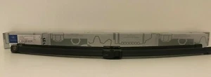 GENUINE NEW MERCEDES BENZ C-CLASS W204 FRONT WIPER BLADES A2048202200 - Picture 1 of 2