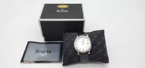 BULOVA Orologio da Uomo Cinturino Nero a 3 Mani con Quadrante Bianco, Inox, Modello 96B120 - Foto 1 di 11