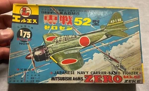 De colección Raro Kit Modelo Estate Extranjero Japonés Marina Portaaviones Mitsubishi Zero - Imagen 1 de 7