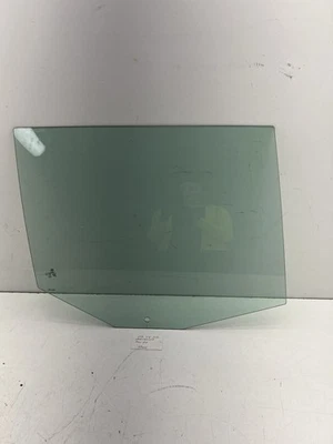 Volkswagen Jetta Wagon 2010-2014 puerta trasera derecha ventana vidrio OEM. Foto 1 de 4