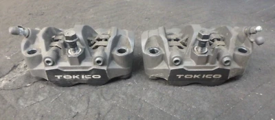 JUEGO PINZAS FRENO DELANTERO IZQUIERDA/DERECHA HONDA CBR 1000RR 08-16 45150-MFL-881 Foto 1 de 4