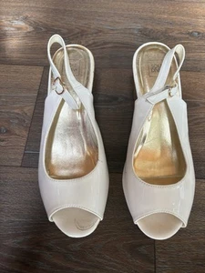 Sole Diva White Wedge Sling Backs Size 8EEE - Picture 1 of 3