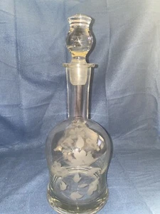 Vintage Floral Etched Glass Wine Decanter with Glass Stopper 13 3/4” Tall - Picture 1 of 7