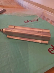 CILINDRO PNEUMATICO FESTO DSBC-32-80-PPVA-N3 IDENT 1376425 NUOVO MAI USATO STOCK - Foto 1 di 11