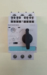 Guardamotor disyuntor 3RV1021 - 1HA10 siemens 5,5 - 8 A / motor circuit breaker - Imagen 1 de 1
