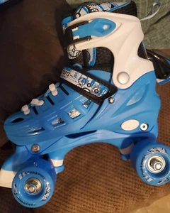 Scale Sport Roller Skate + Protective Set Combo - Blue 4 - 6 US Kid Size - Picture 1 of 7