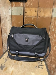 SWISSGEAR By WENGER Black Messenger Bag Laptop Business School - Picture 1 of 24