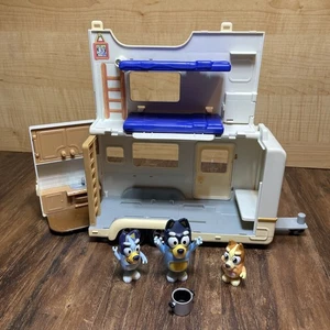 Bluey Ultimate Caravan  Family Camper Playset Trailer Toy- Trailer W/figures - Picture 1 of 8