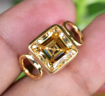 Anillo de mujer con corazón de plata de ley 925 Asscher de moissanita amarilla de 5,50 quilates certificado Foto 1 de 4