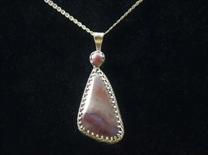Lavendar Chalzedon Obtuse Dreiecksform Sterlingsilber Anhänger - Bild 1 von 1