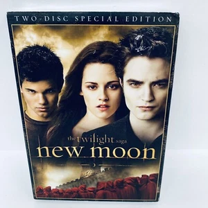 The Twilight Saga: New Moon (DVD, 2010, 2-Disc Set, Special Edition) Sealed New - Picture 1 of 2