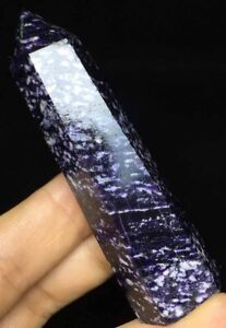 69g Natural purple charoite healing crystal stone specimen point Russia S848