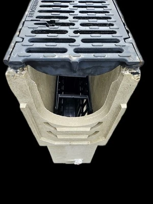 ACO Drain S150K Einlaufkasten aus Polymerbeton mit Eimer und Gussrost F900