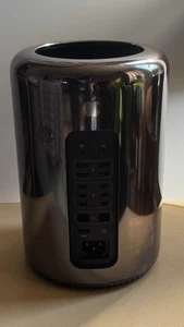 Apple Mac Pro 6,1 Intel Xeon 6 Core 3.5 E5 32GB RAM 1TB SSD FirePro D700 - Picture 1 of 2