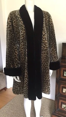 Vintage Leopard Print Swing Coat PLUSH FauxShearling Like Trim Sz Large GORGEOUS - Image 1 of 4