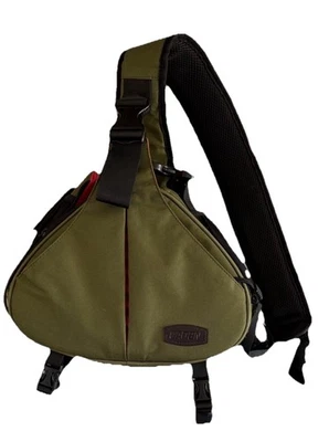 Bolsa para câmera CADeN mochila estilingue estojo impermeável verde exército - Imagem 1 de 4