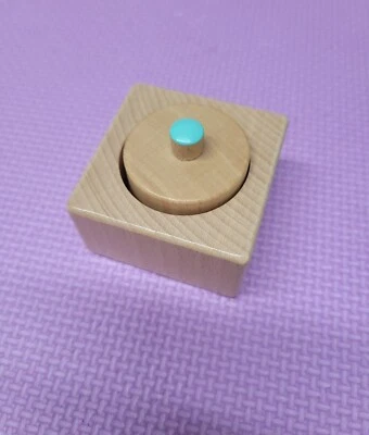 Kit de Juego Lovevery Thinker Pinza Puzzle Montessori 11-12 Meses Foto 1 de 3